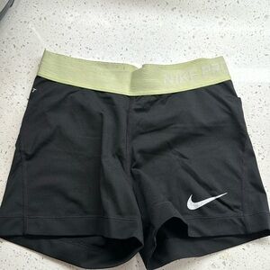 Nike pro